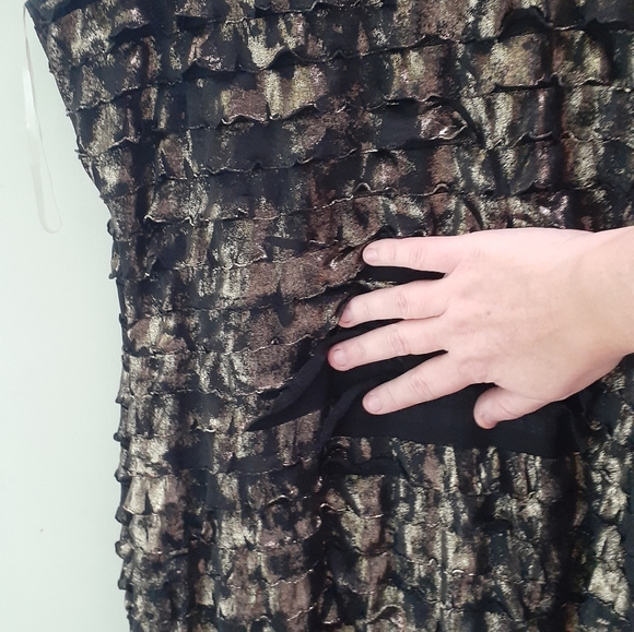 Dress - Picture 2 of 3